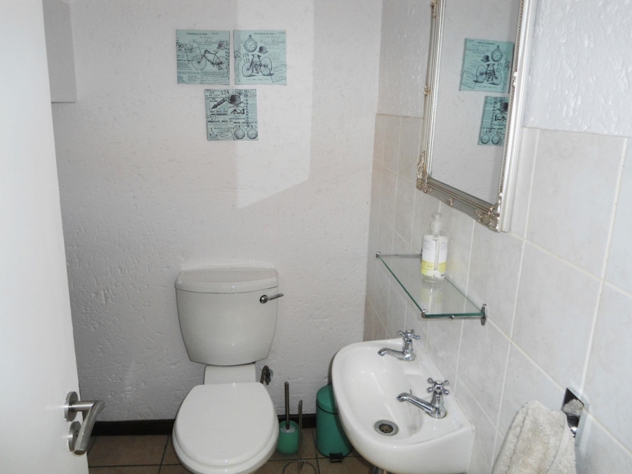 2 Bedroom Property for Sale in Cresta Gauteng