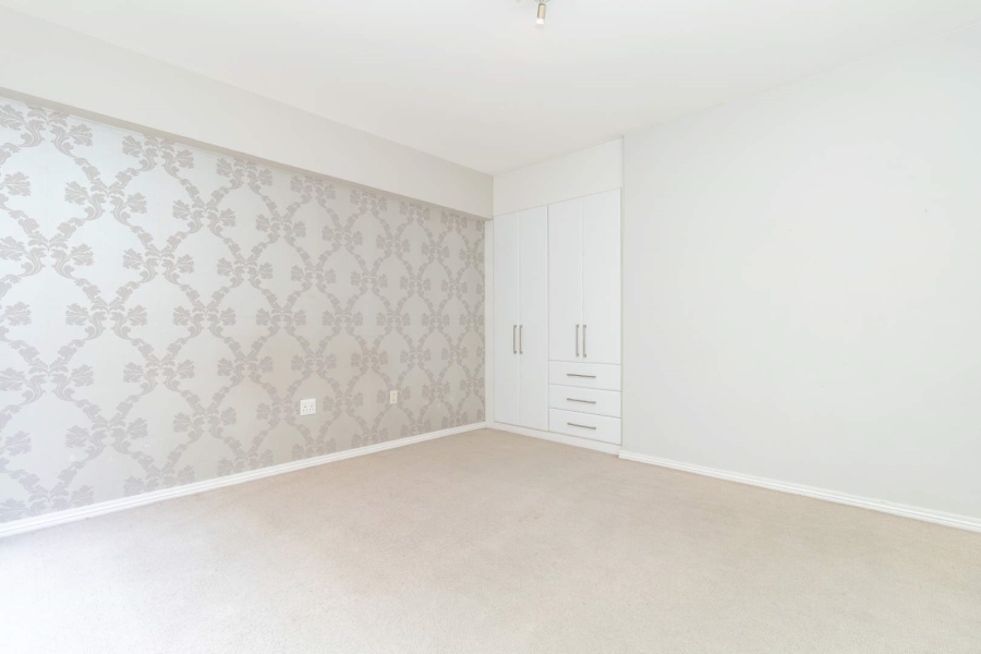 2 Bedroom Property for Sale in Illovo Gauteng