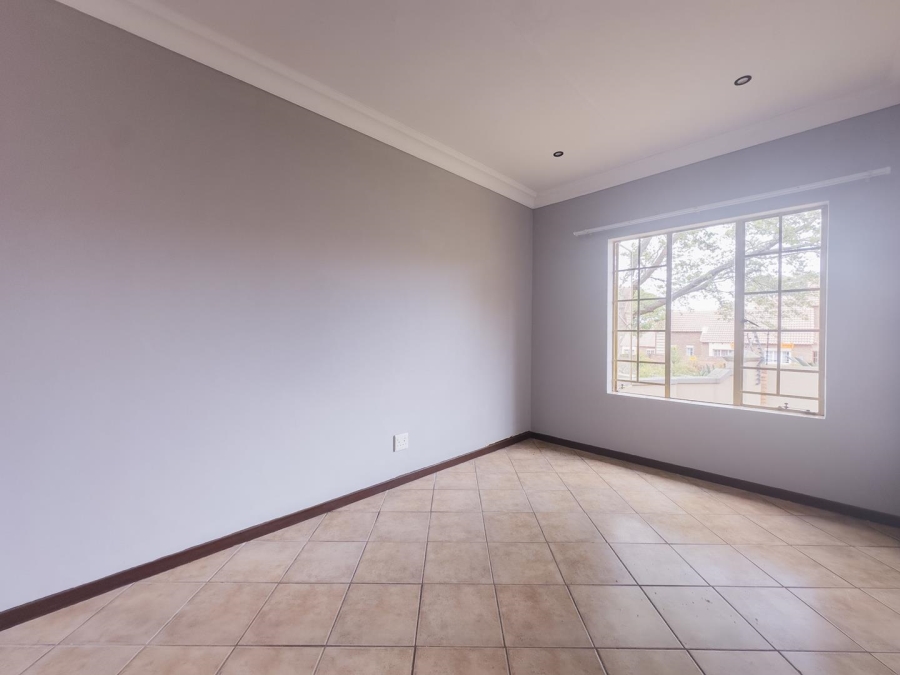 3 Bedroom Property for Sale in Mooikloof Ridge Gauteng