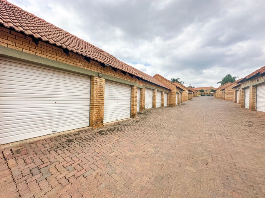 3 Bedroom Property for Sale in Mooikloof Ridge Gauteng