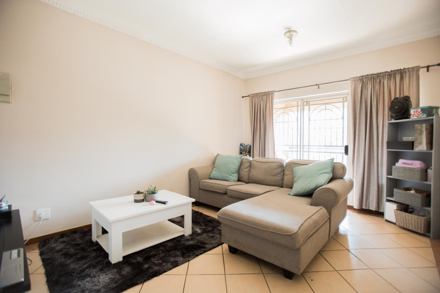 2 Bedroom Property for Sale in Mooikloof Ridge Gauteng