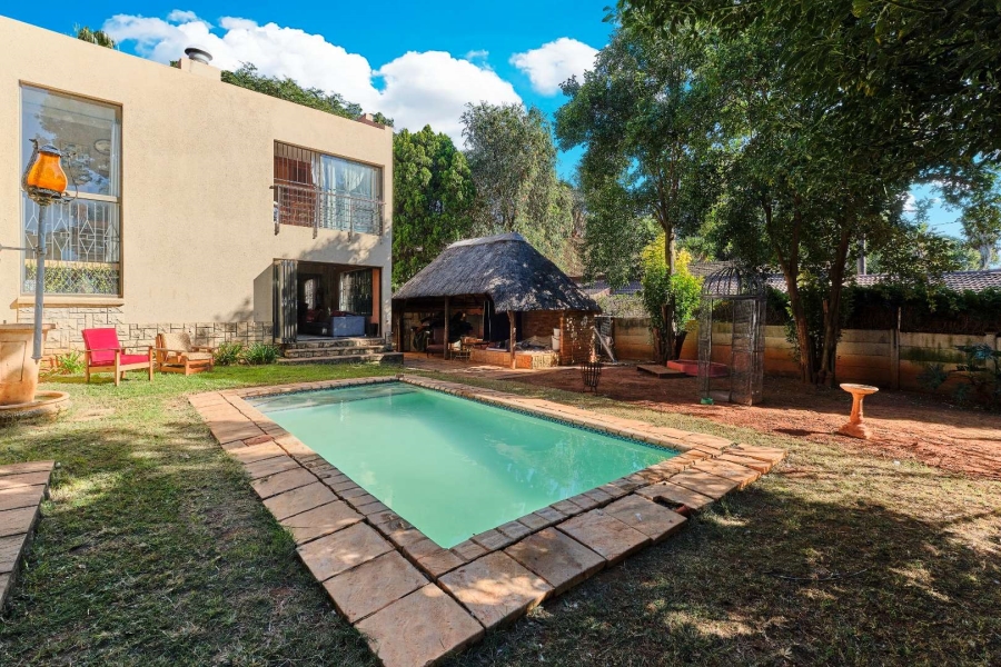 4 Bedroom Property for Sale in Little Falls Gauteng