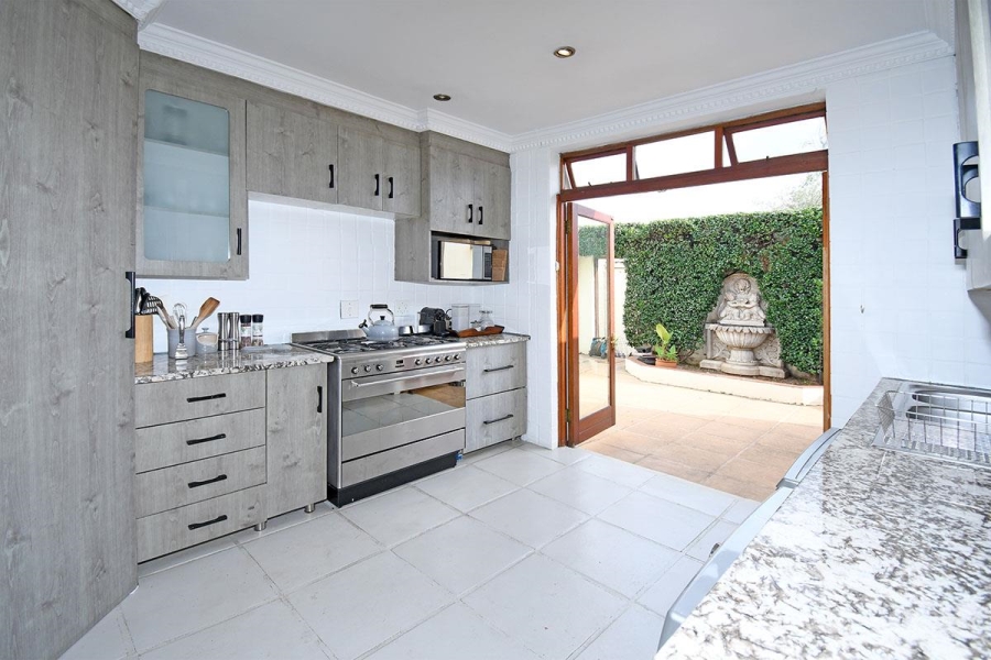 3 Bedroom Property for Sale in Parkhurst Gauteng