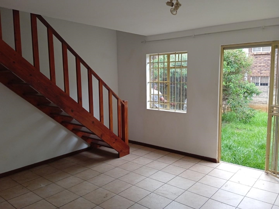 To Let 2 Bedroom Property for Rent in Noordwyk Gauteng