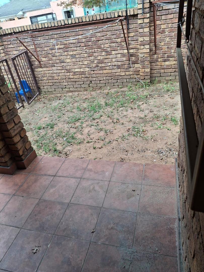 2 Bedroom Property for Sale in Regents Park Gauteng