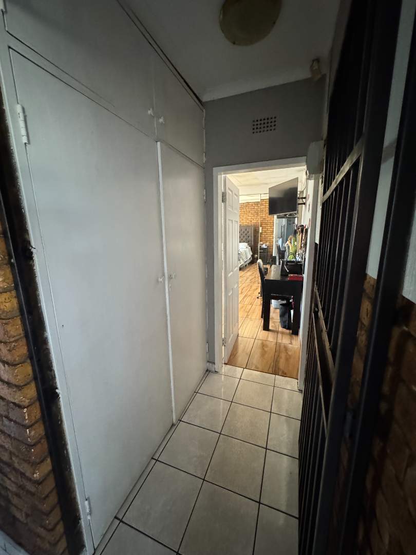 4 Bedroom Property for Sale in Verwoerdpark Gauteng