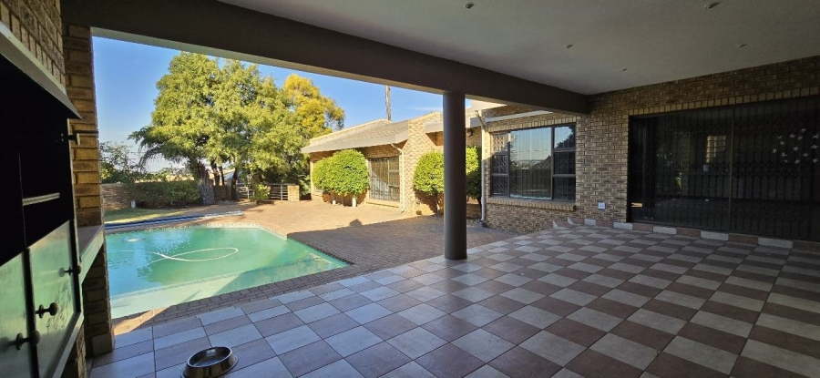 4 Bedroom Property for Sale in Meyersdal Gauteng