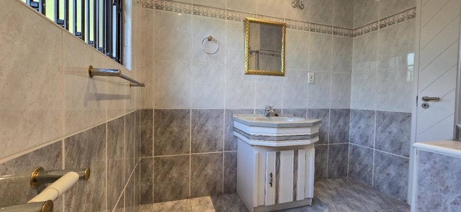 4 Bedroom Property for Sale in Meyersdal Gauteng