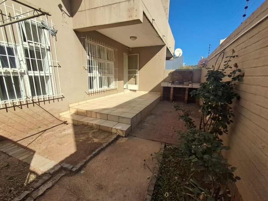 2 Bedroom Property for Sale in New Redruth Gauteng