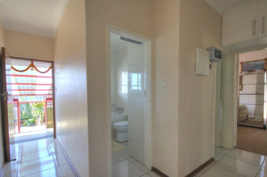 To Let 2 Bedroom Property for Rent in Brackendowns Gauteng