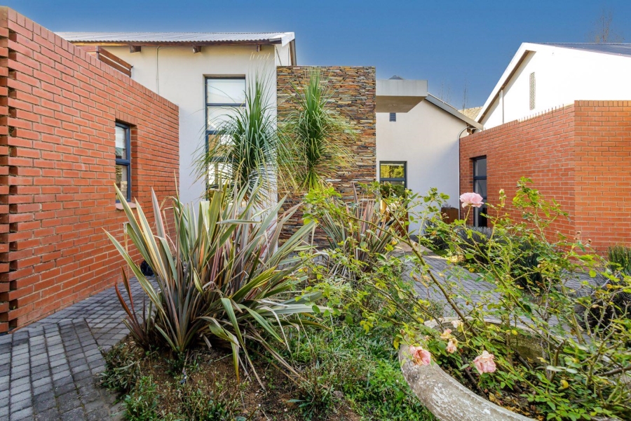 3 Bedroom Property for Sale in Copperleaf Estate Gauteng
