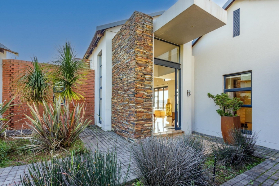 3 Bedroom Property for Sale in Copperleaf Estate Gauteng