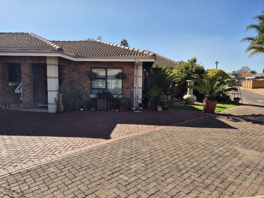 3 Bedroom Property for Sale in Witfield Gauteng