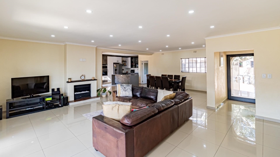4 Bedroom Property for Sale in Bryanston Gauteng