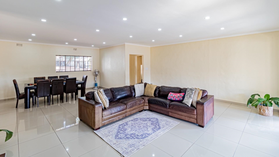 4 Bedroom Property for Sale in Bryanston Gauteng