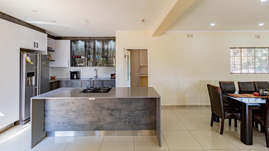 4 Bedroom Property for Sale in Bryanston Gauteng