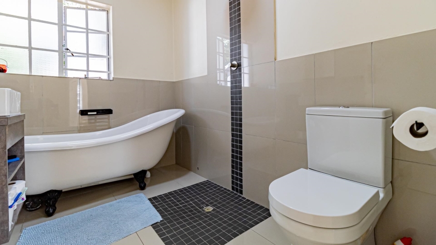 4 Bedroom Property for Sale in Bryanston Gauteng