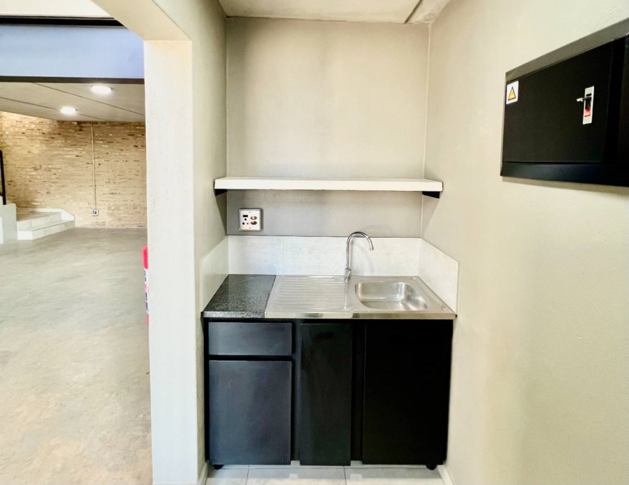 To Let commercial Property for Rent in Halfway House Gauteng