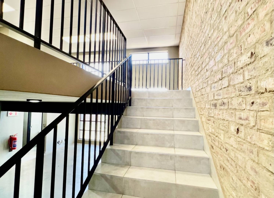 To Let commercial Property for Rent in Halfway House Gauteng