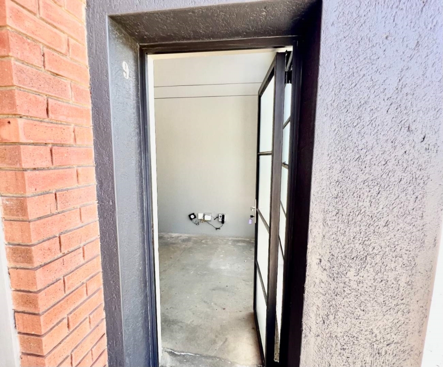 To Let commercial Property for Rent in Halfway House Gauteng