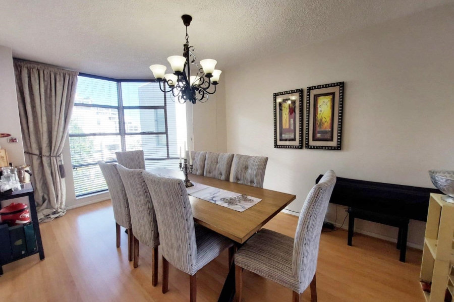 To Let 3 Bedroom Property for Rent in Sandhurst Gauteng