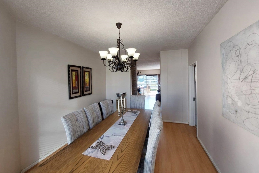 To Let 3 Bedroom Property for Rent in Sandhurst Gauteng