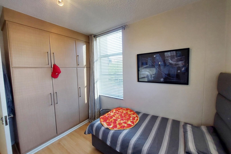 To Let 3 Bedroom Property for Rent in Sandhurst Gauteng