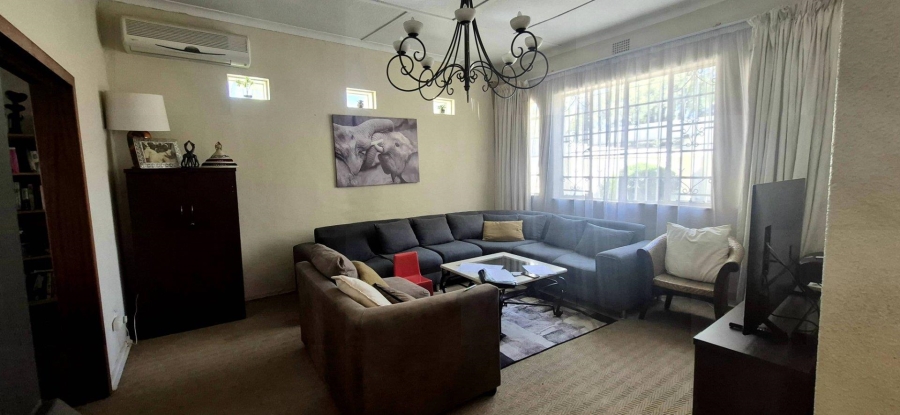 To Let 3 Bedroom Property for Rent in Blairgowrie Gauteng