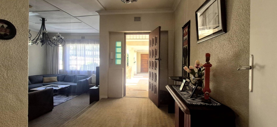 To Let 3 Bedroom Property for Rent in Blairgowrie Gauteng
