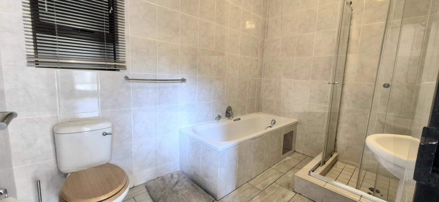 2 Bedroom Property for Sale in Blackheath Gauteng