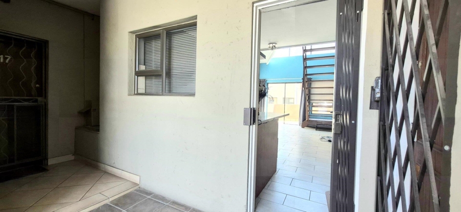 2 Bedroom Property for Sale in Blackheath Gauteng