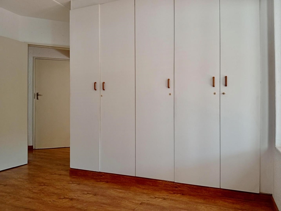To Let 2 Bedroom Property for Rent in Benmore Gardens Gauteng