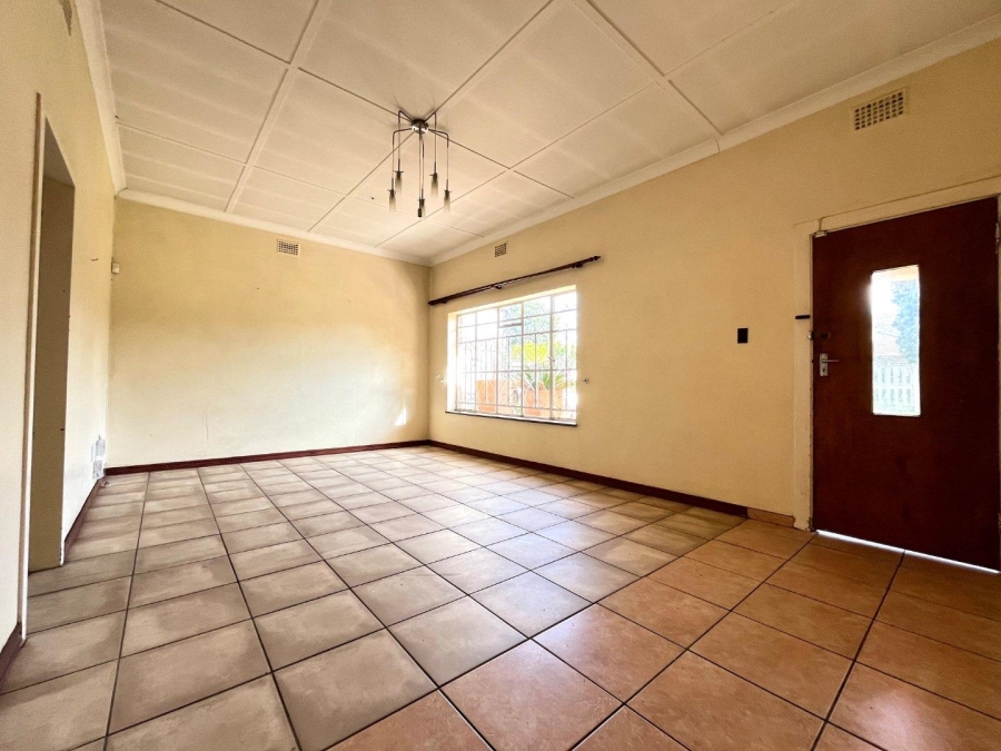 To Let 4 Bedroom Property for Rent in Birchleigh Gauteng