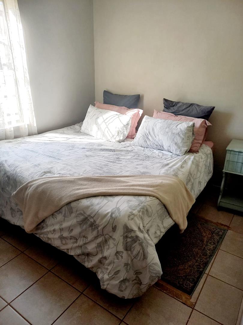 2 Bedroom Property for Sale in Montana Tuine Gauteng