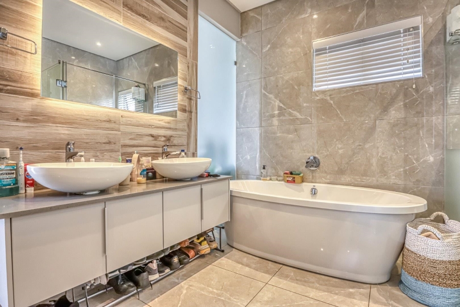 4 Bedroom Property for Sale in Bryanston Gauteng