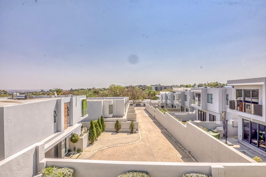 4 Bedroom Property for Sale in Bryanston Gauteng