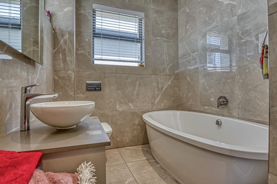 4 Bedroom Property for Sale in Bryanston Gauteng