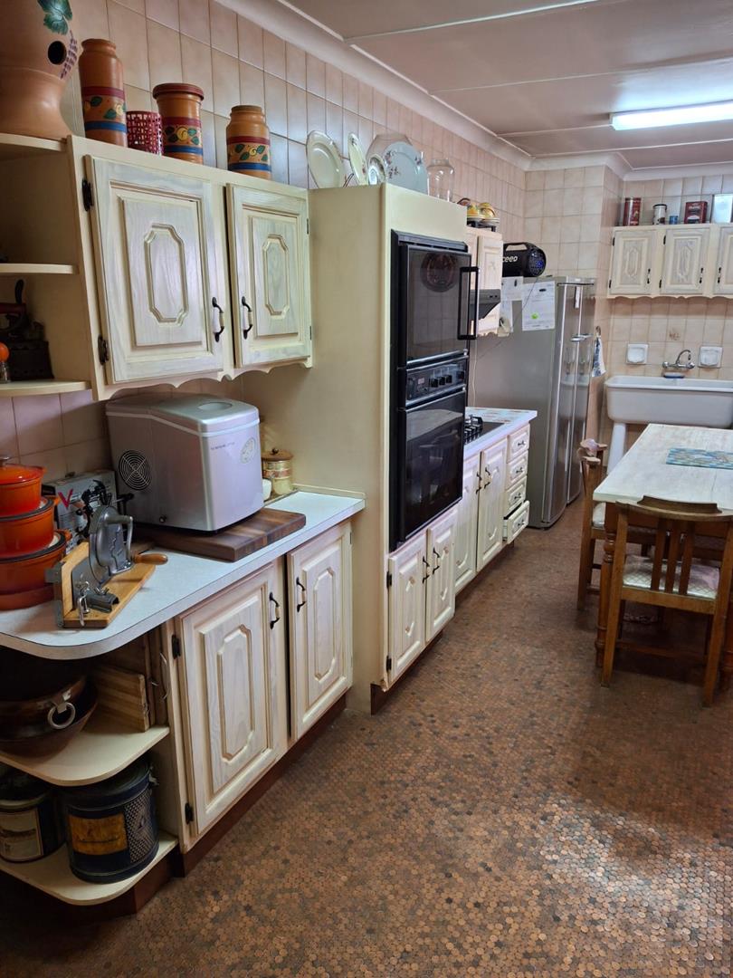 5 Bedroom Property for Sale in Vanderbijlpark South West Gauteng