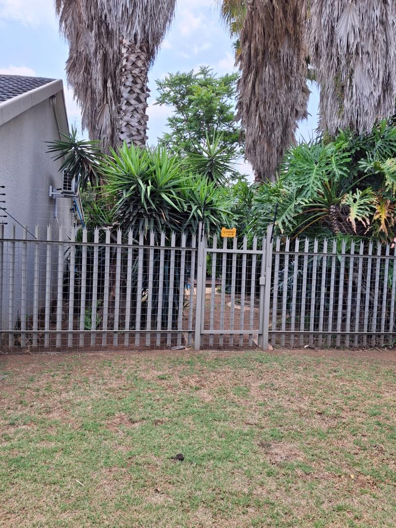 5 Bedroom Property for Sale in Vanderbijlpark South West Gauteng