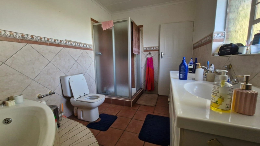 3 Bedroom Property for Sale in Mulbarton Gauteng