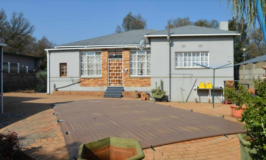 3 Bedroom Property for Sale in Florentia Gauteng