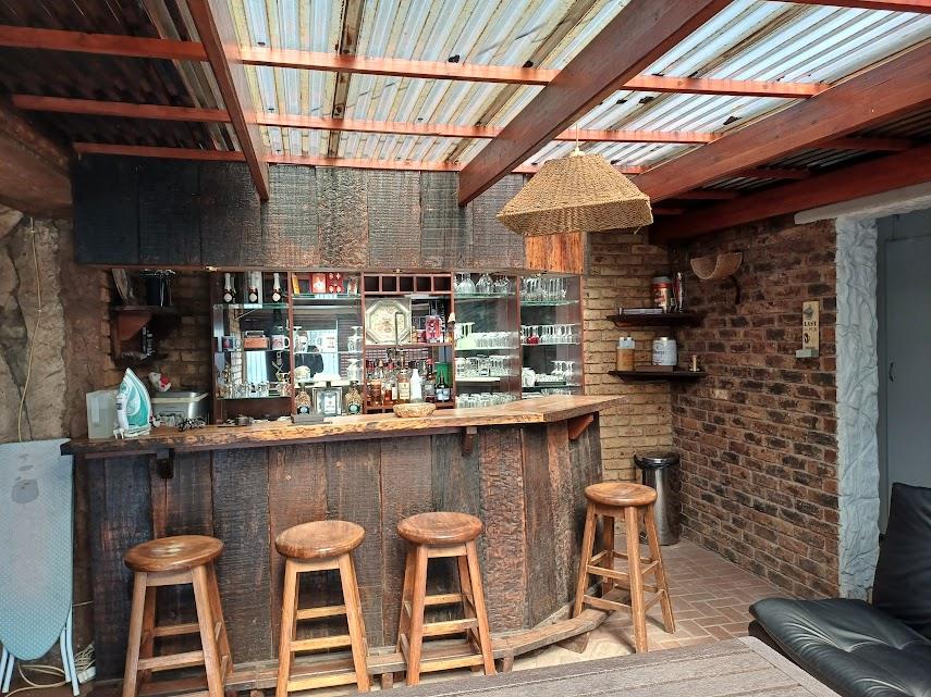 5 Bedroom Property for Sale in Verwoerdpark Gauteng