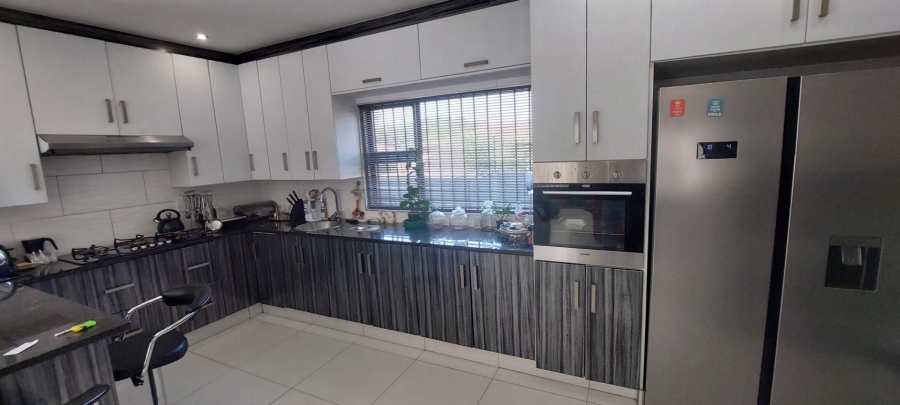 3 Bedroom Property for Sale in Lambton Gauteng