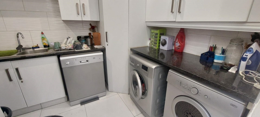 3 Bedroom Property for Sale in Lambton Gauteng