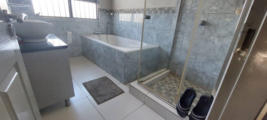 3 Bedroom Property for Sale in Lambton Gauteng
