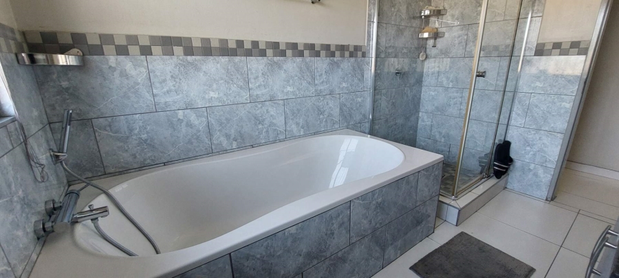 3 Bedroom Property for Sale in Lambton Gauteng
