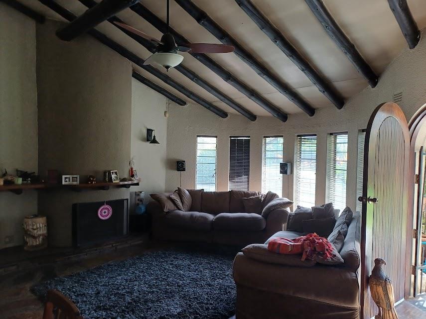 4 Bedroom Property for Sale in Verwoerdpark Gauteng