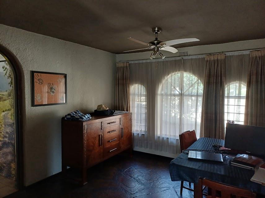 4 Bedroom Property for Sale in Verwoerdpark Gauteng