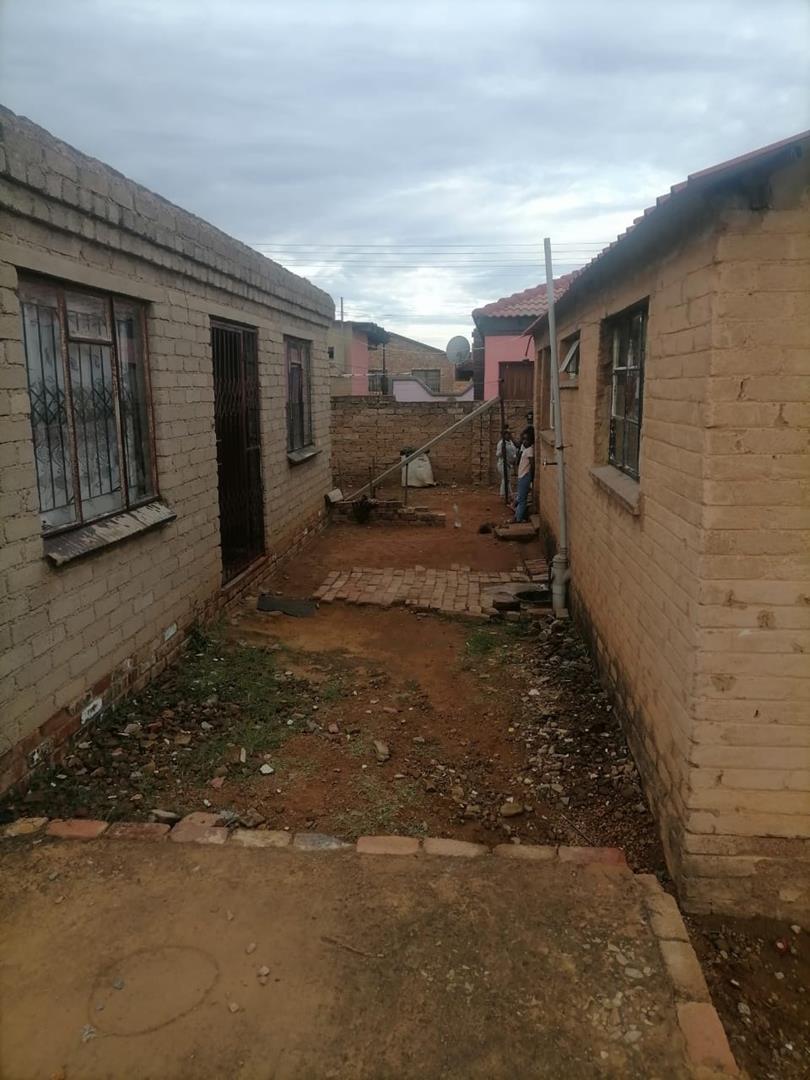 2 Bedroom Property for Sale in Soshanguve L Gauteng