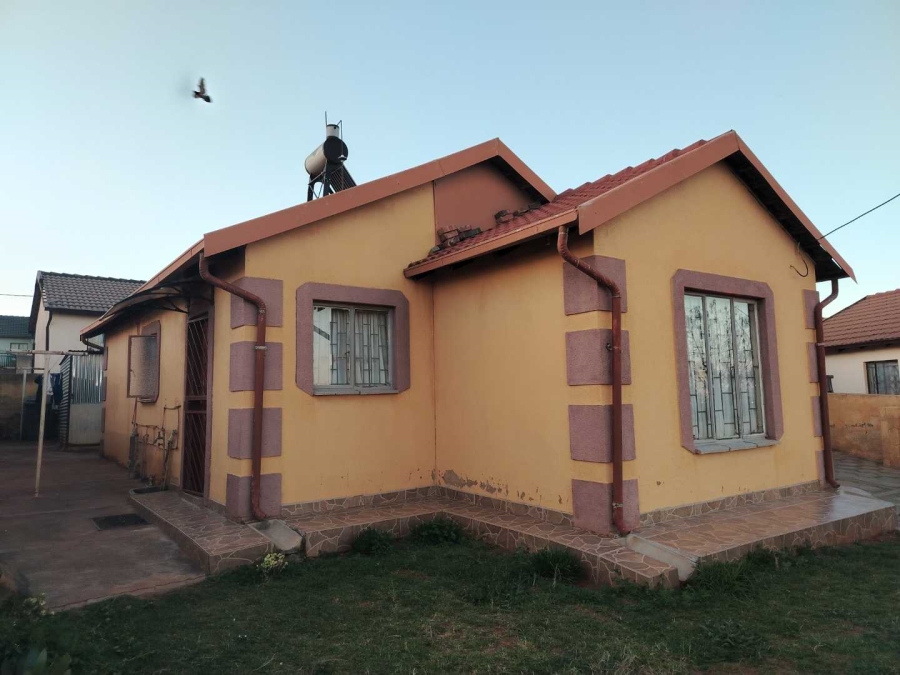 3 Bedroom Property for Sale in Lotus Gardens Gauteng